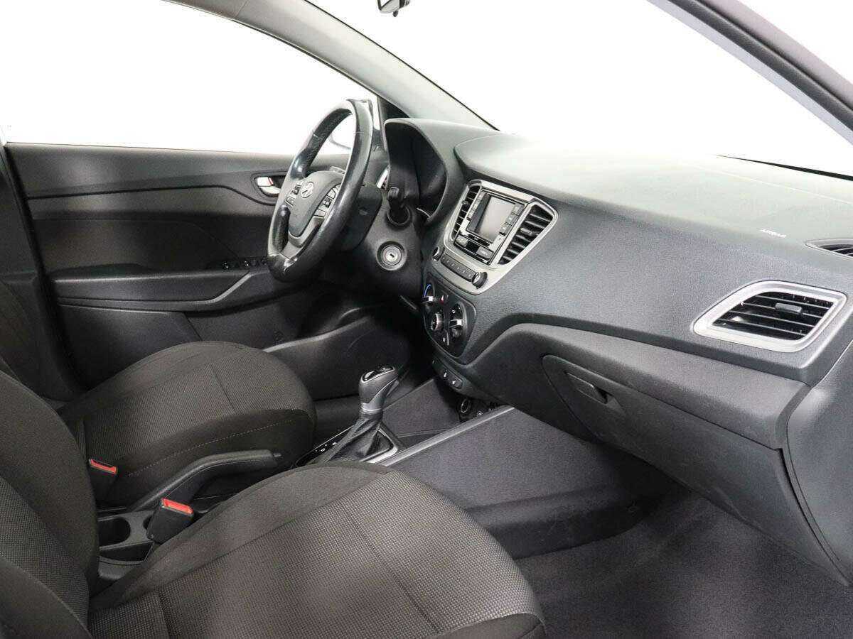 Hyundai Solaris с пробегом — 2019 год. Фото: #5