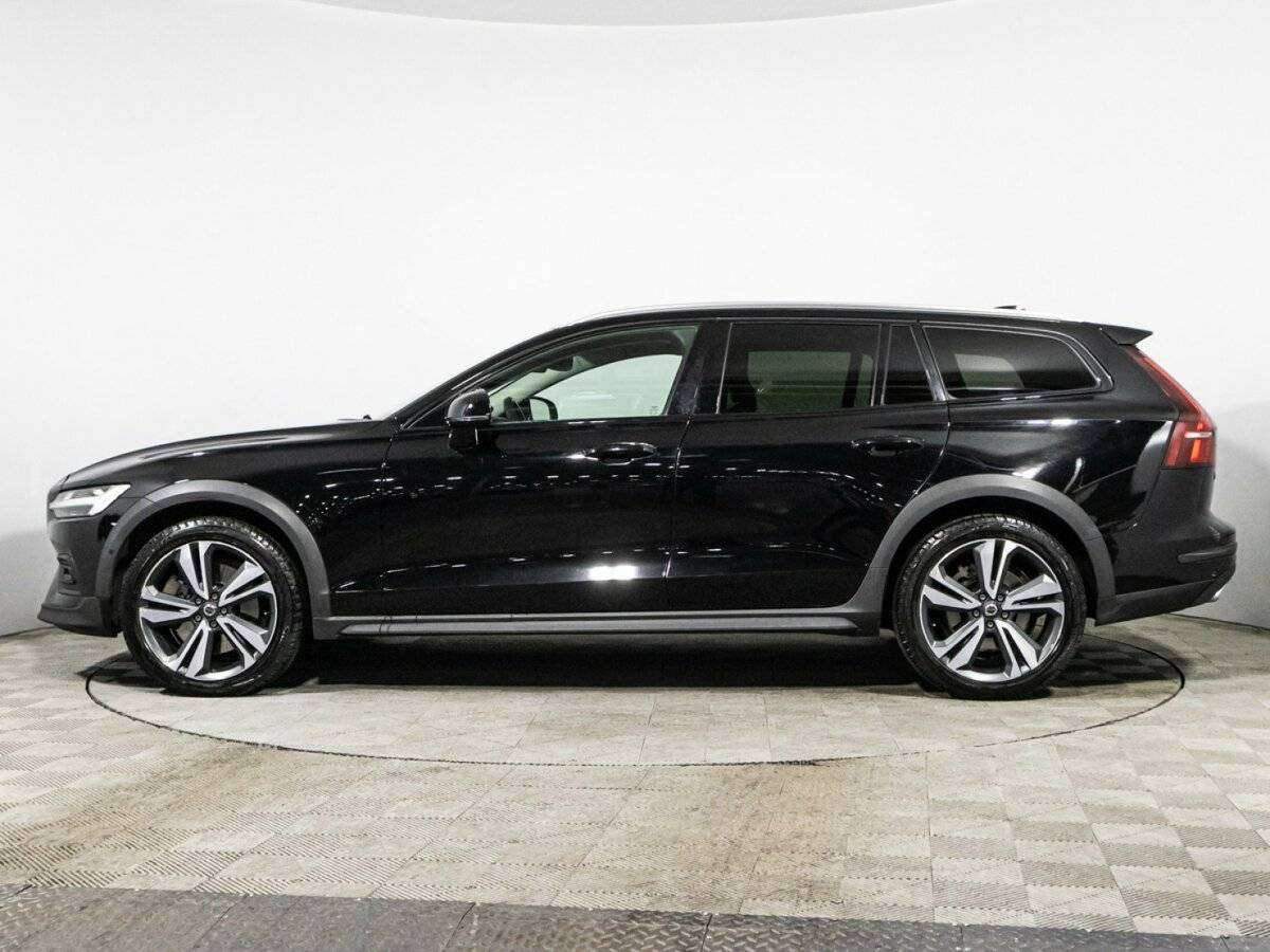 Volvo V60 Cross Country с пробегом — 2019 год. Фото: #7