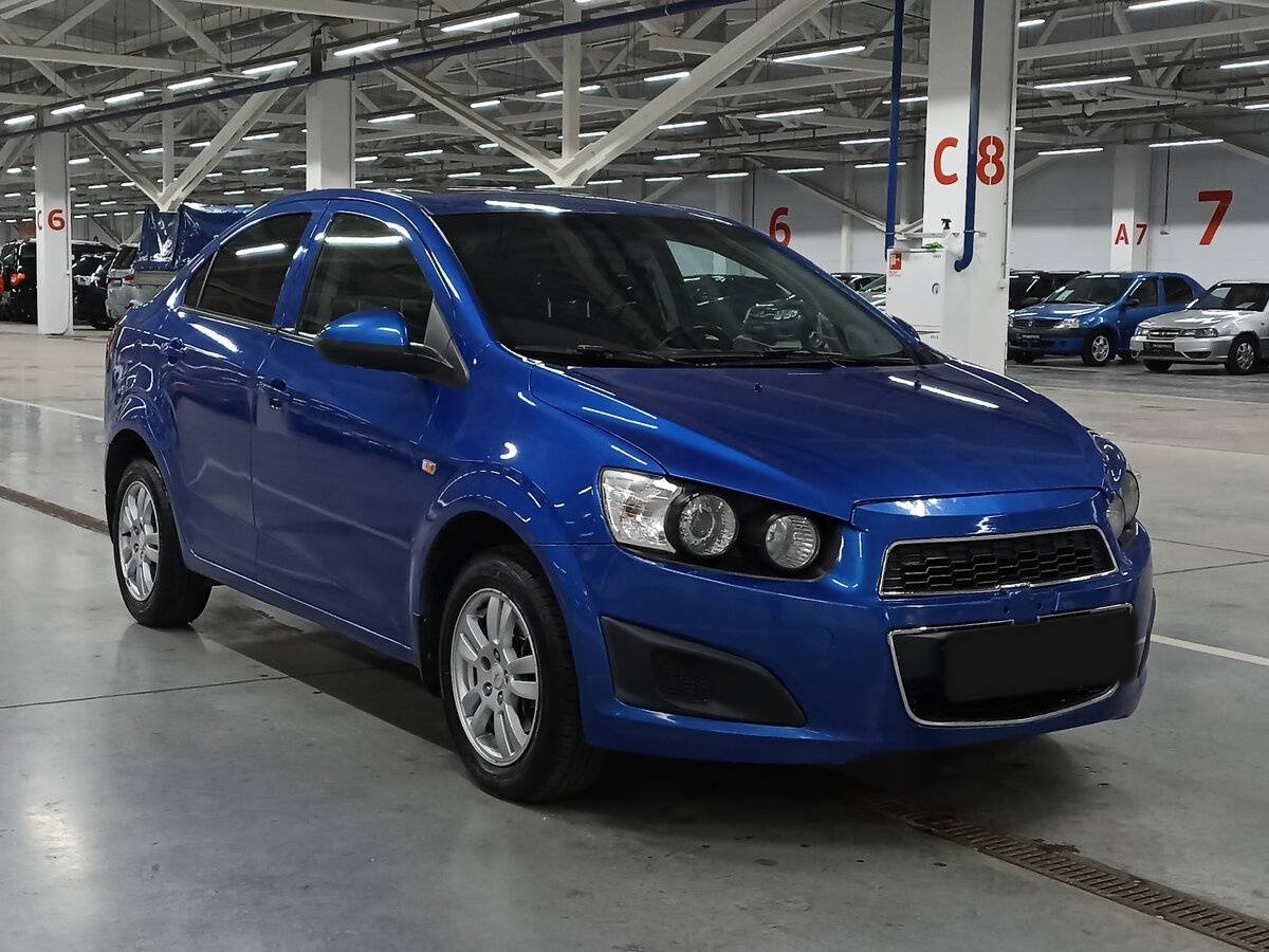 Chevrolet Aveo с пробегом — 2012 год. Фото: #2