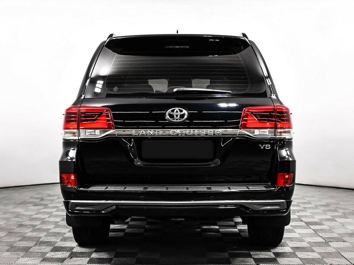 Toyota Land Cruiser с пробегом — 2015 год. Фото: #5