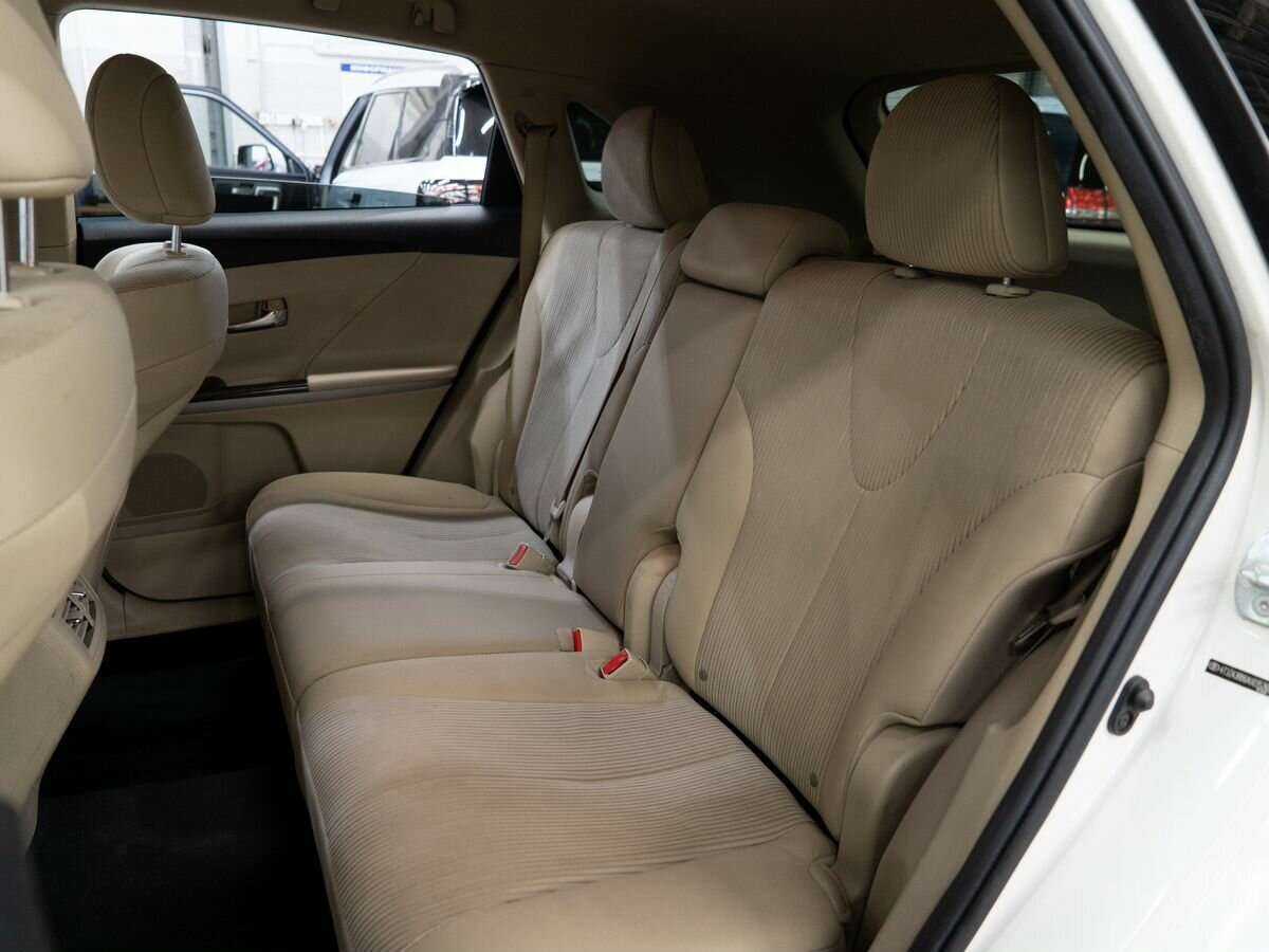 Toyota Venza с пробегом — 2010 год. Фото: #6