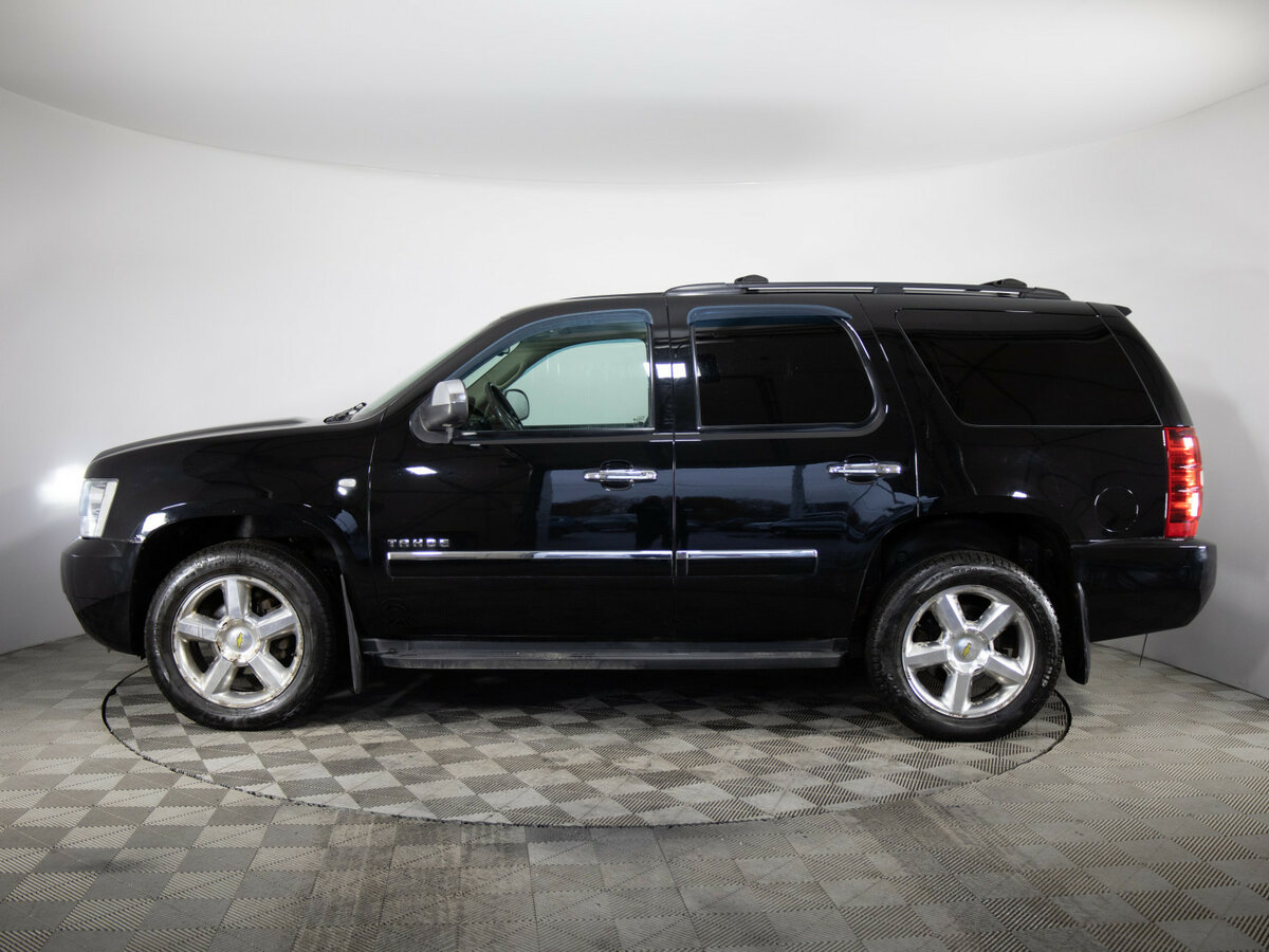 Chevrolet Tahoe с пробегом — 2012 год. Фото: #7