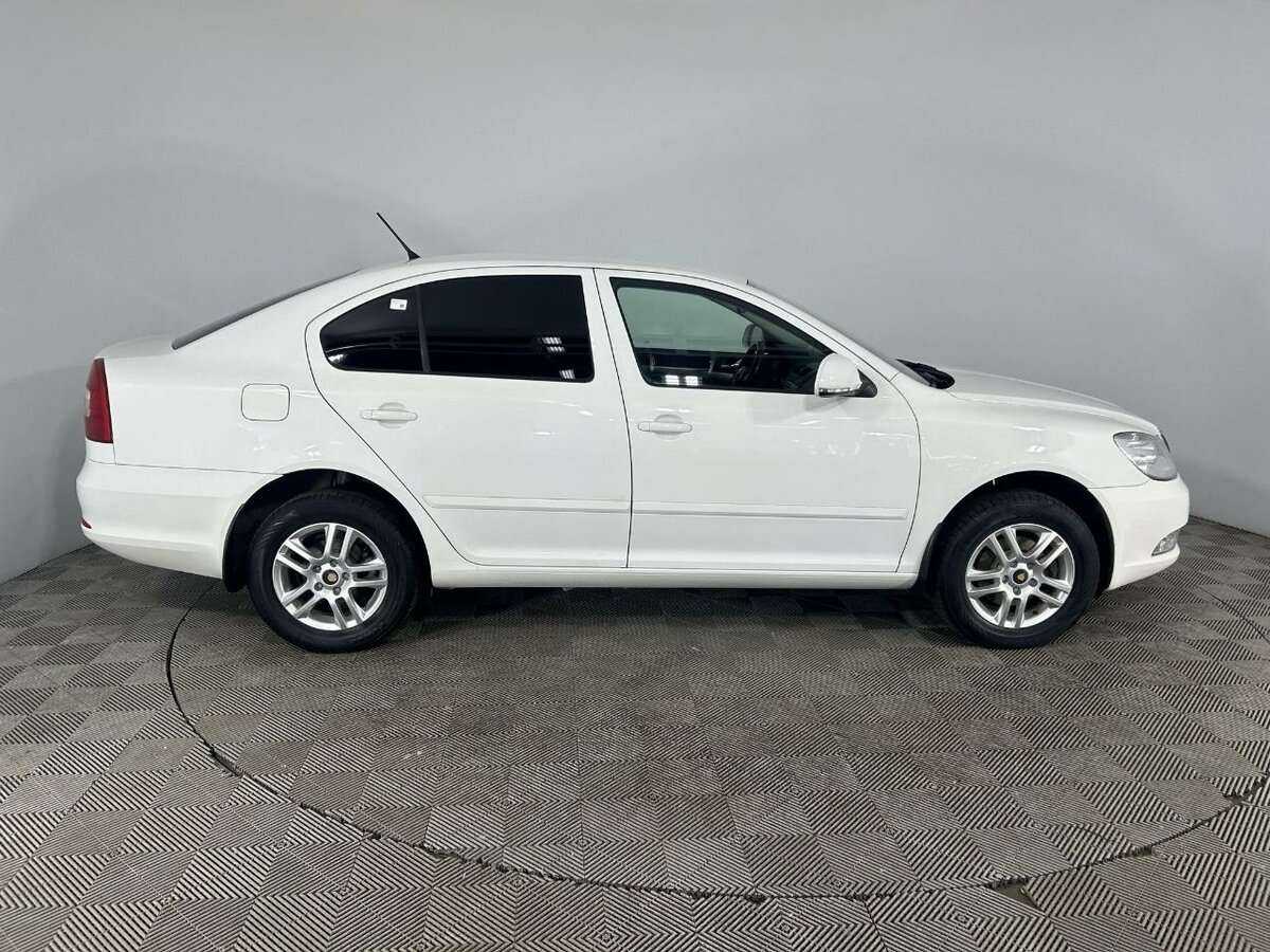 Skoda Octavia с пробегом — 2012 год. Фото: #3