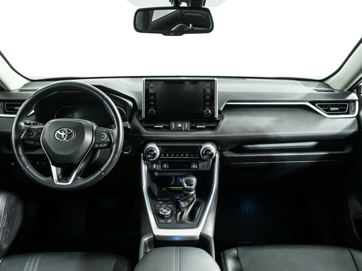 Toyota RAV4 с пробегом — 2020 год. Фото: #12
