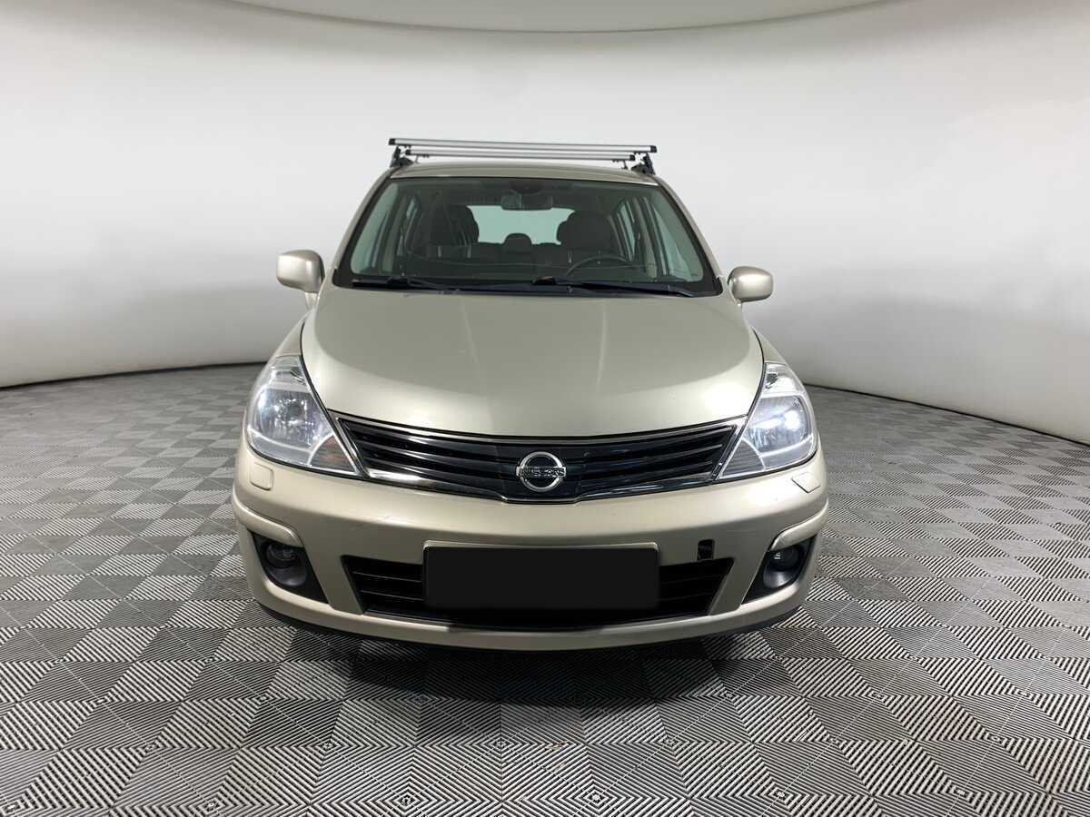 Nissan Tiida с пробегом — 2010 год. Фото: #1