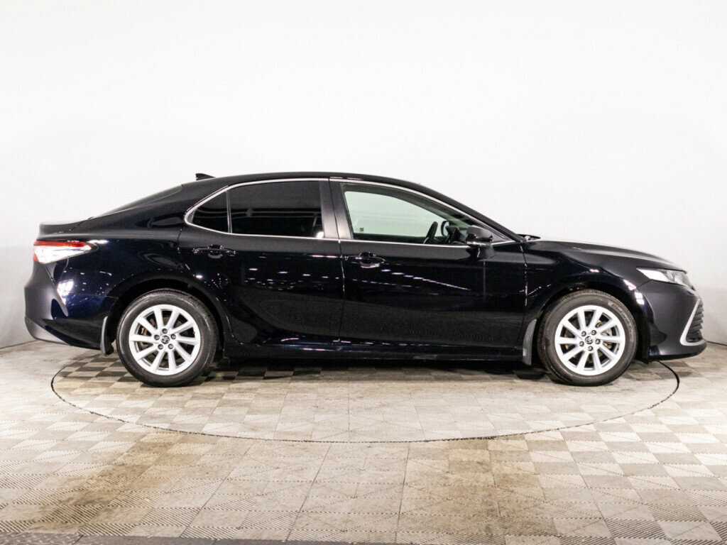 Toyota Camry с пробегом — 2021 год. Фото: #3