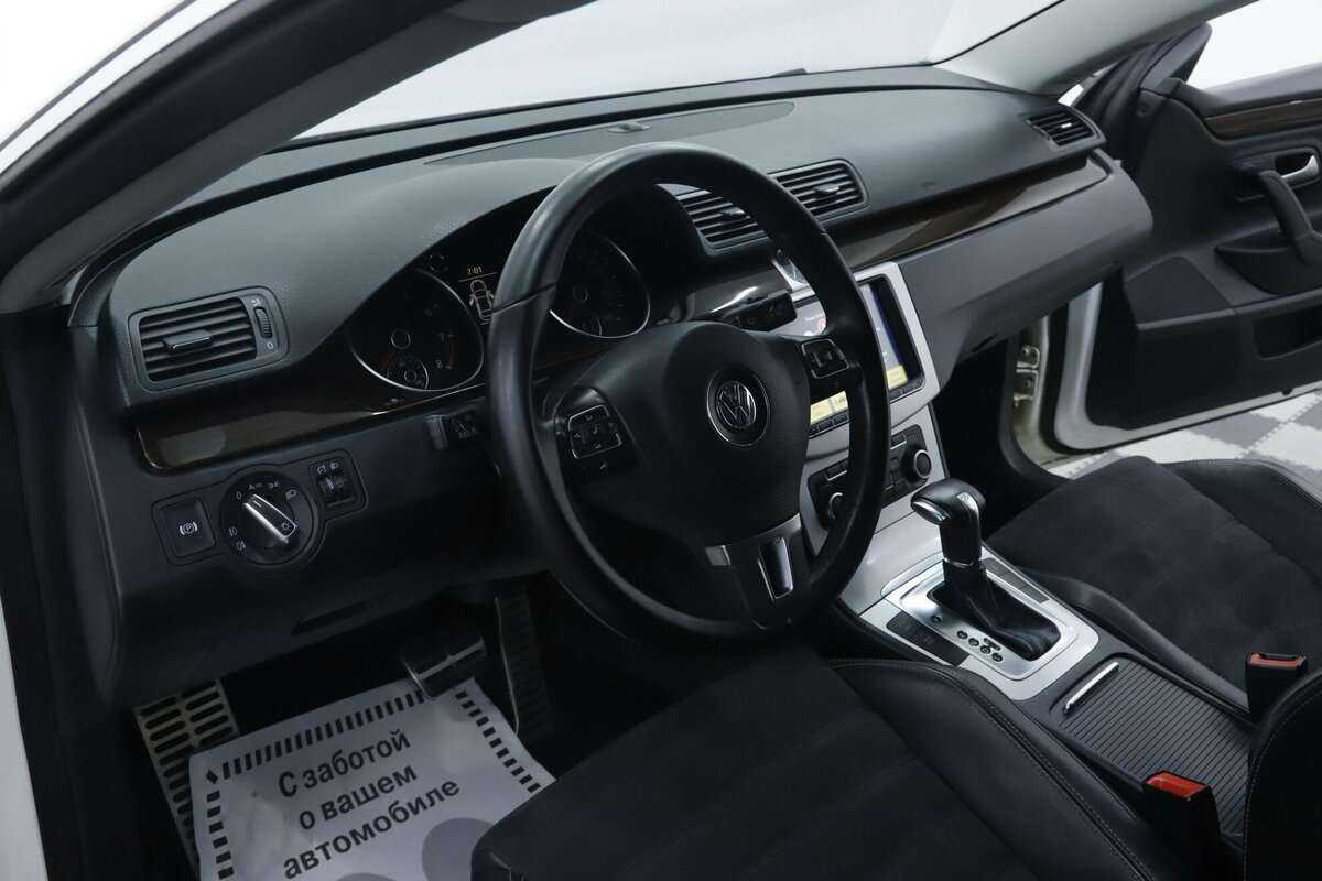 Volkswagen Passat CC с пробегом — 2012 год. Фото: #7