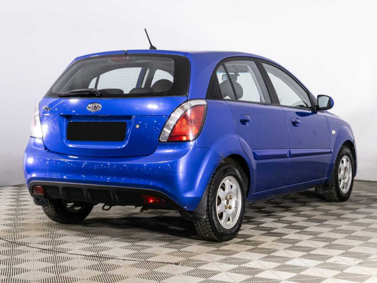 Kia Rio с пробегом — 2010 год. Фото: #4