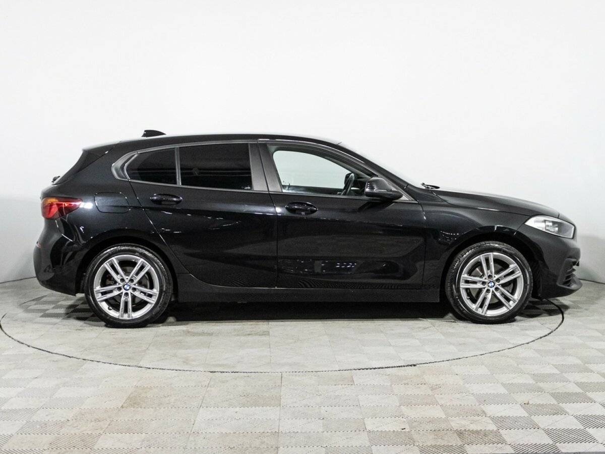 BMW 1 серии с пробегом — 2020 год. Фото: #3