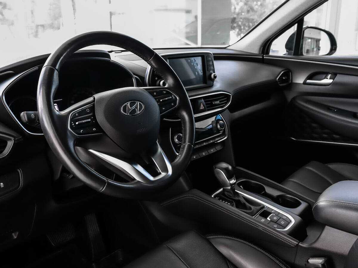 Hyundai Santa Fe с пробегом — 2018 год. Фото: #8