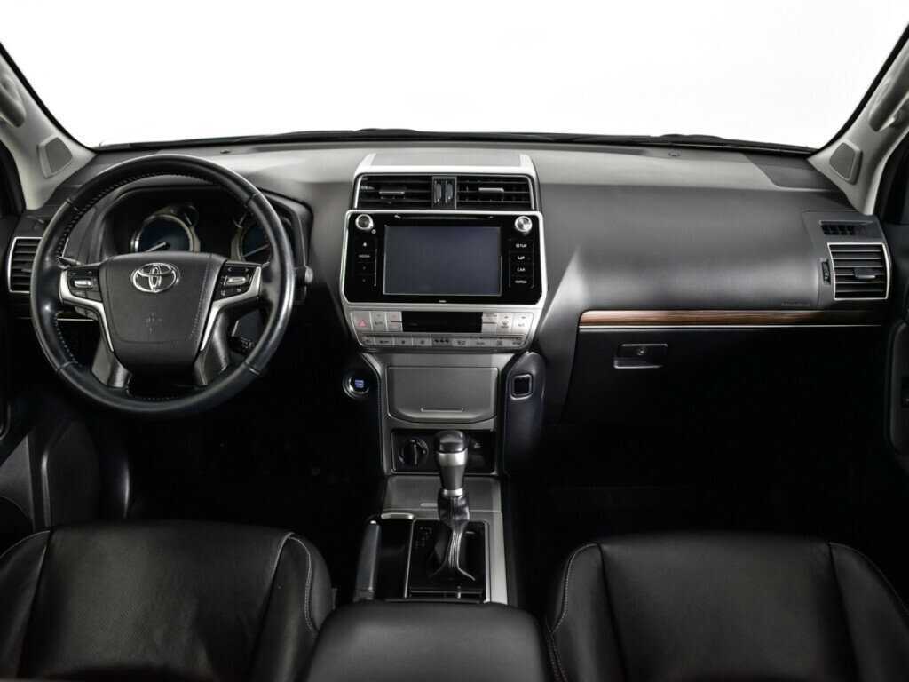 Toyota Land Cruiser Prado с пробегом — 2018 год. Фото: #9