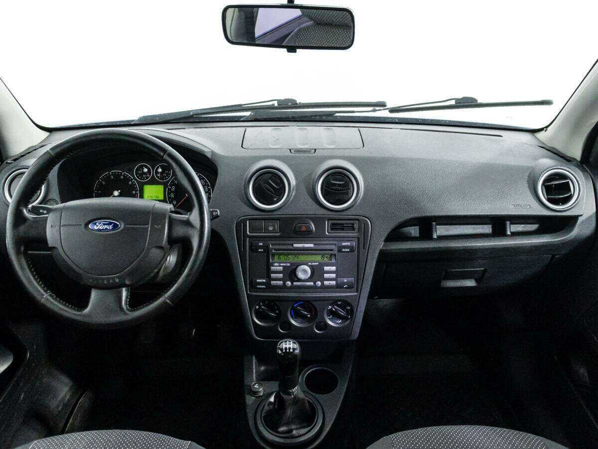 Ford Fusion с пробегом — 2006 год. Фото: #12