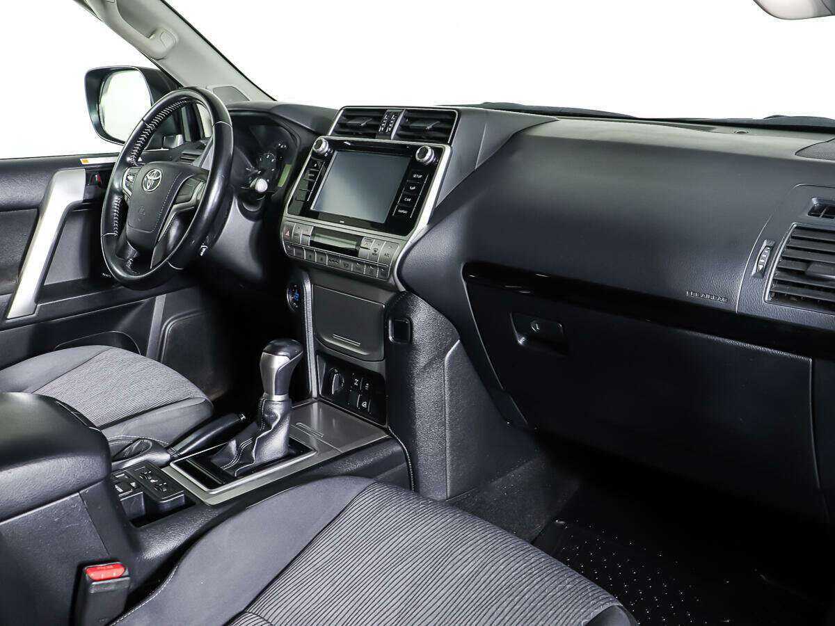 Toyota Land Cruiser Prado с пробегом — 2018 год. Фото: #7