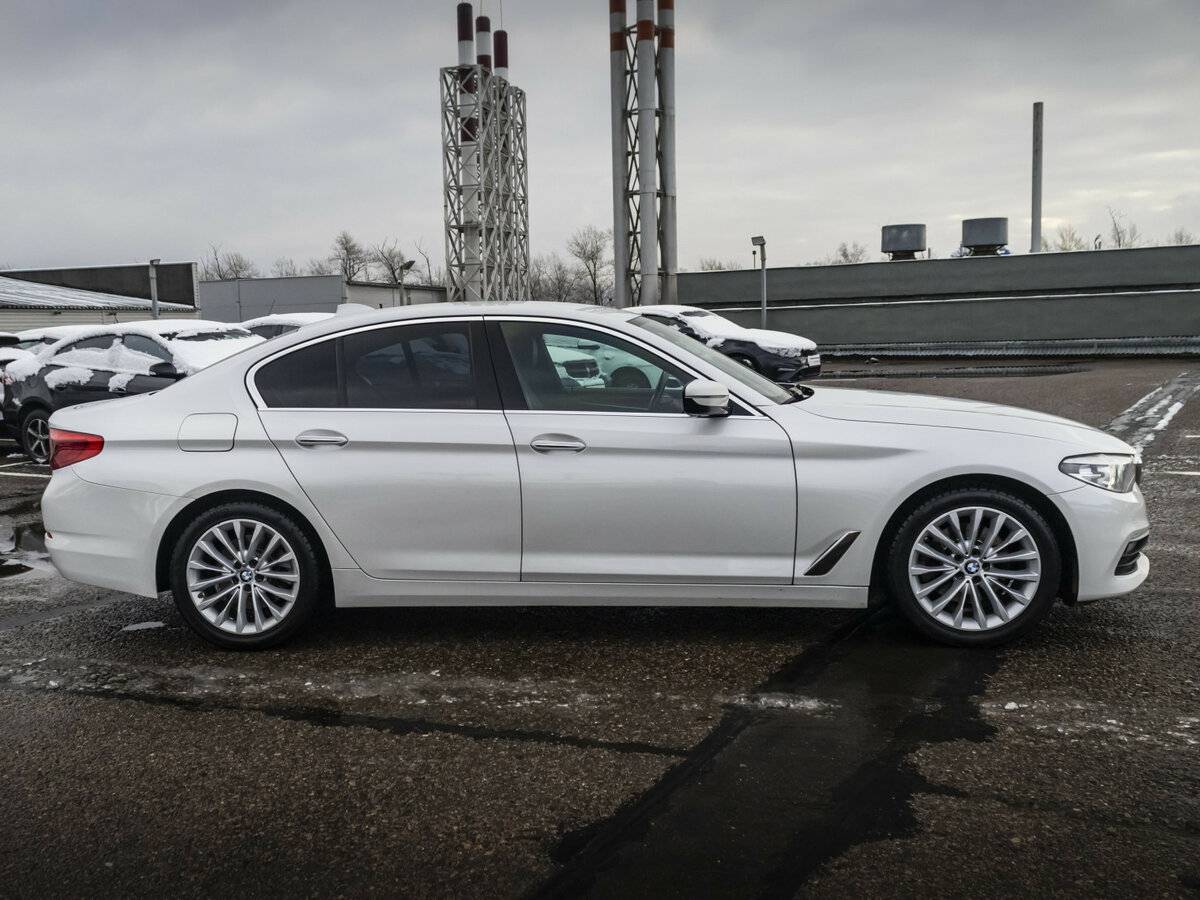 BMW 5 серии с пробегом — 2017 год. Фото: #3