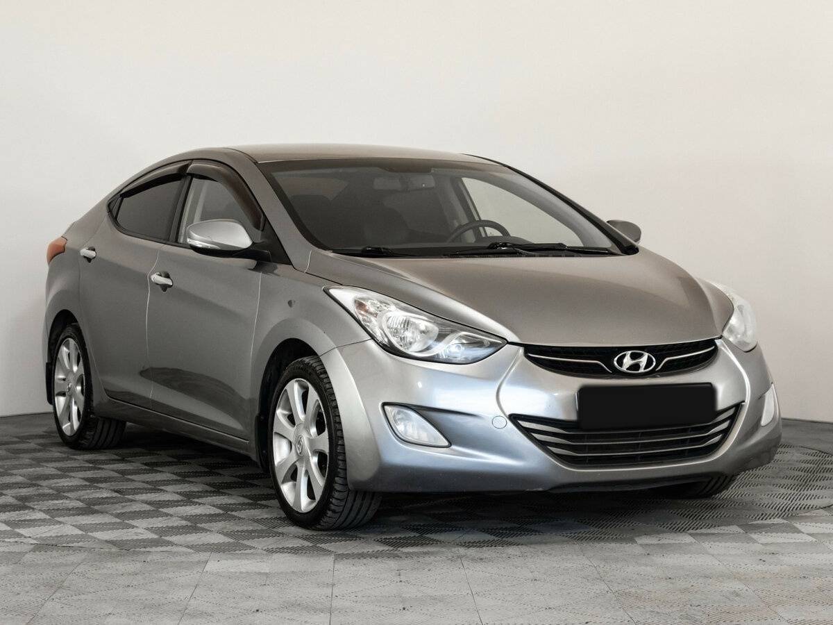 Hyundai Elantra с пробегом — 2011 год. Фото: #2