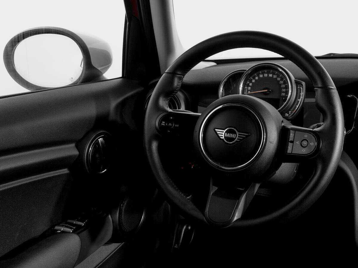 Mini Hatch с пробегом — 2021 год. Фото: #13