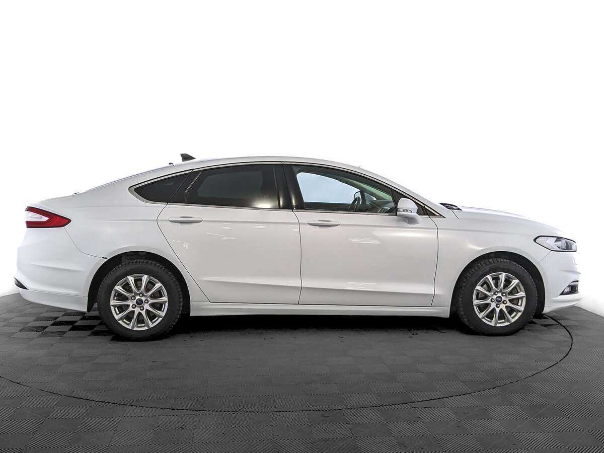 Ford Mondeo с пробегом — 2017 год. Фото: #3