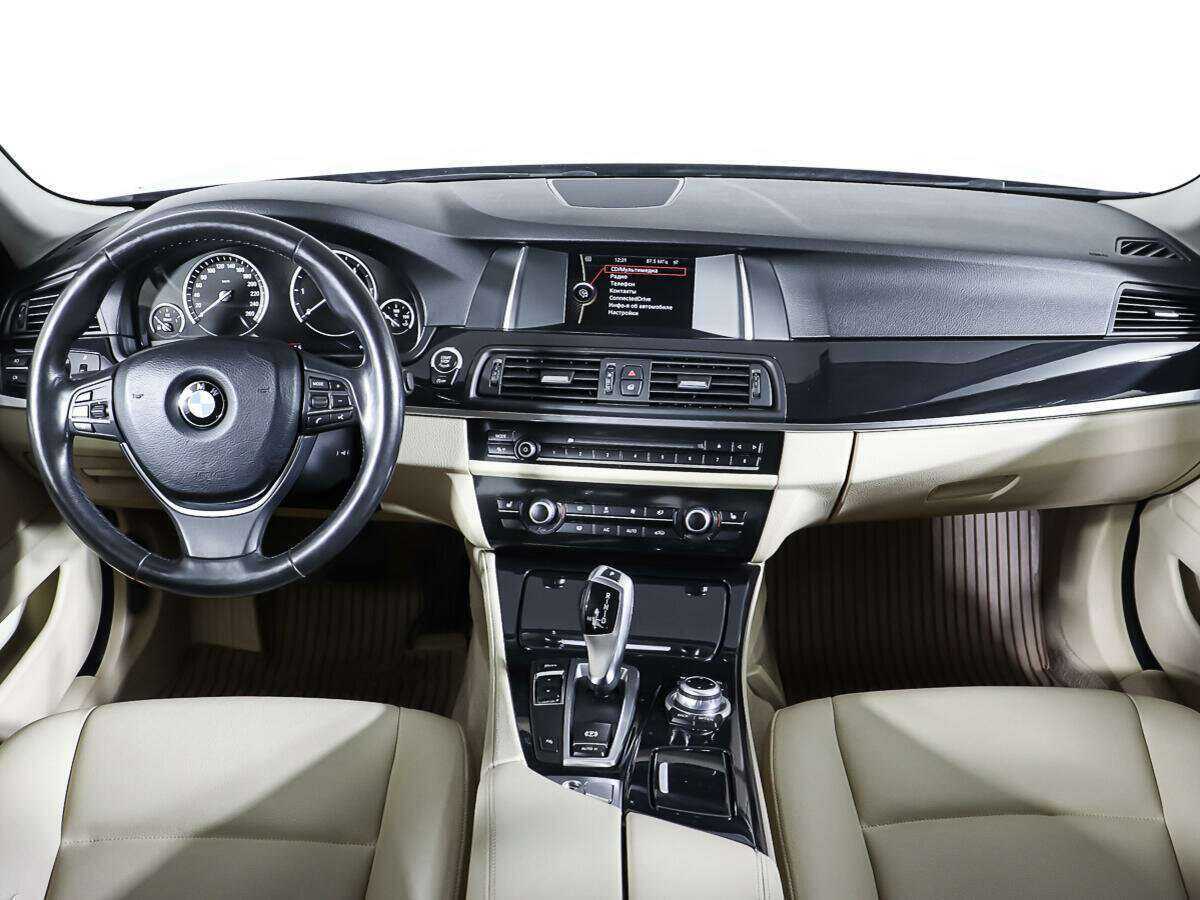 BMW 5 серии с пробегом — 2014 год. Фото: #10