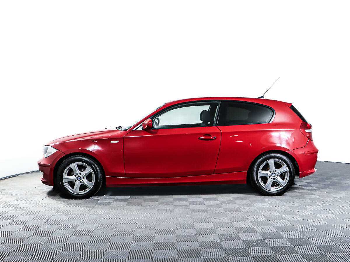 BMW 1 серии с пробегом — 2011 год. Фото: #7