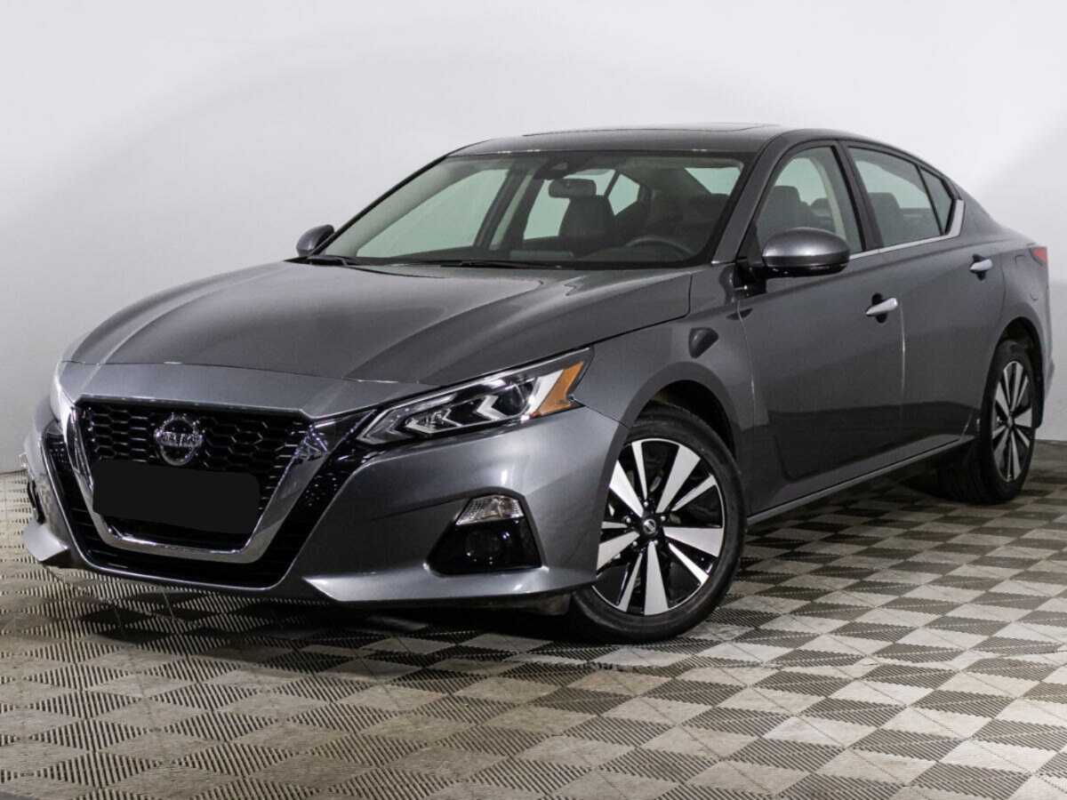 Nissan Altima с пробегом — 2022 год. Фото: #0