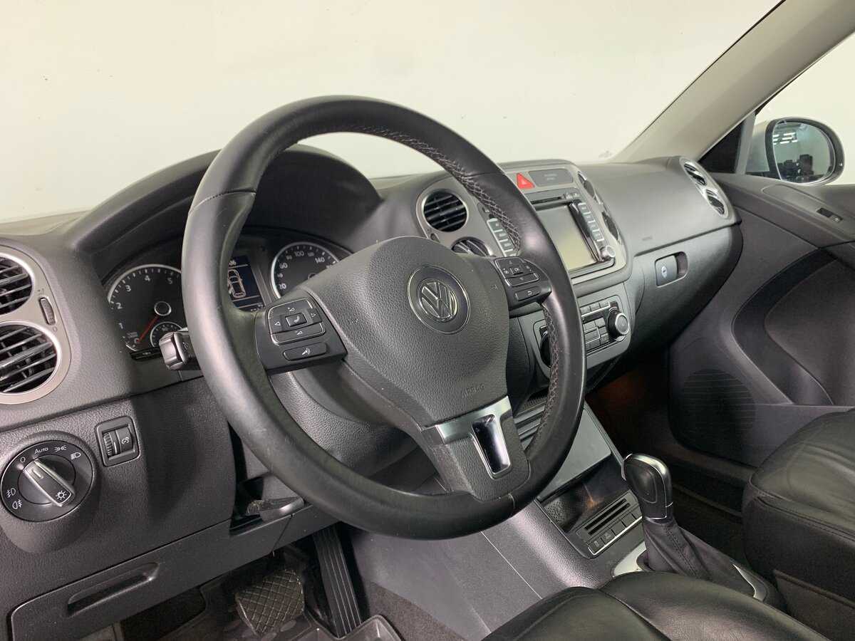 Volkswagen Tiguan с пробегом — 2011 год. Фото: #11