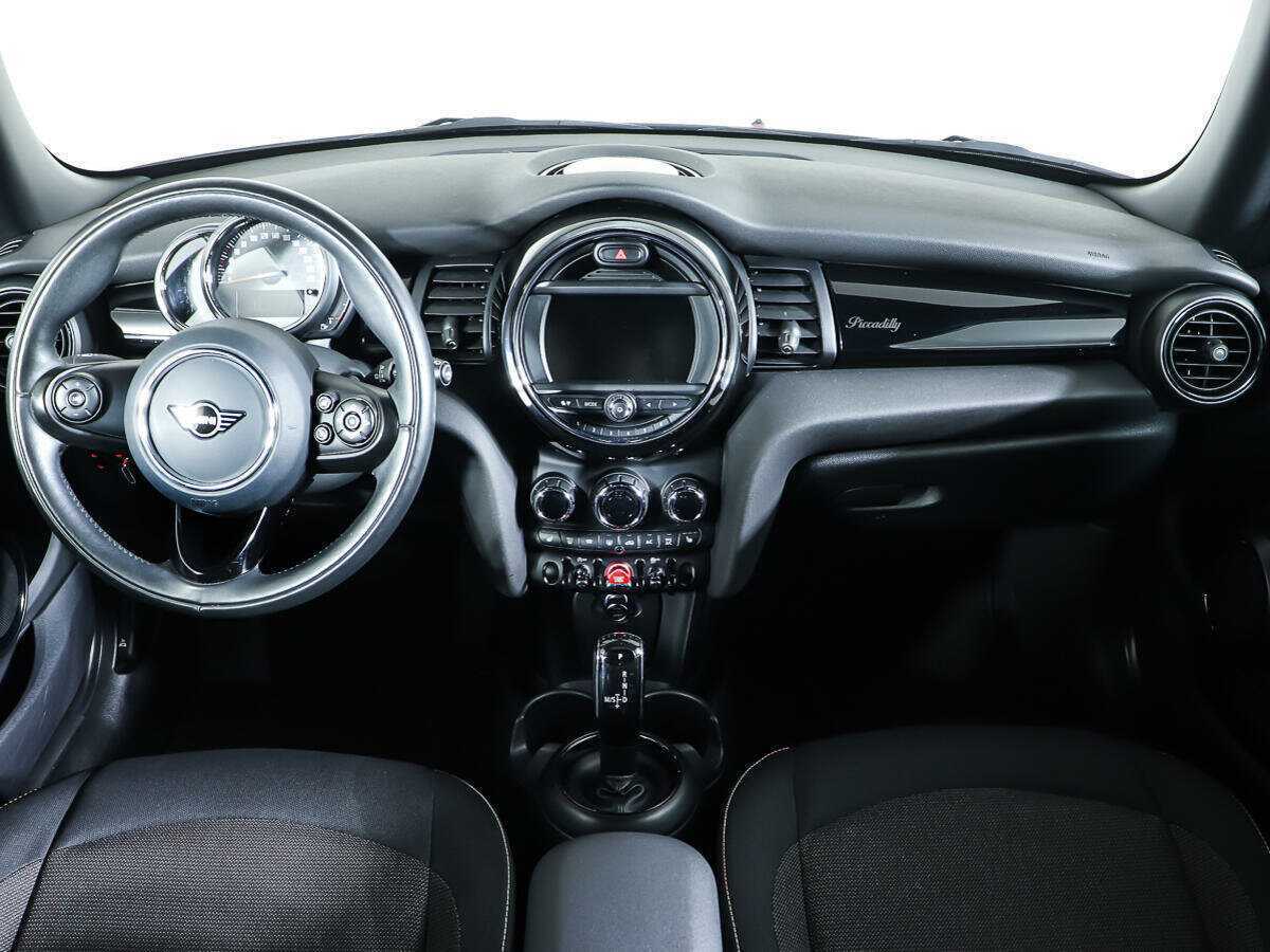 Mini Hatch с пробегом — 2021 год. Фото: #9