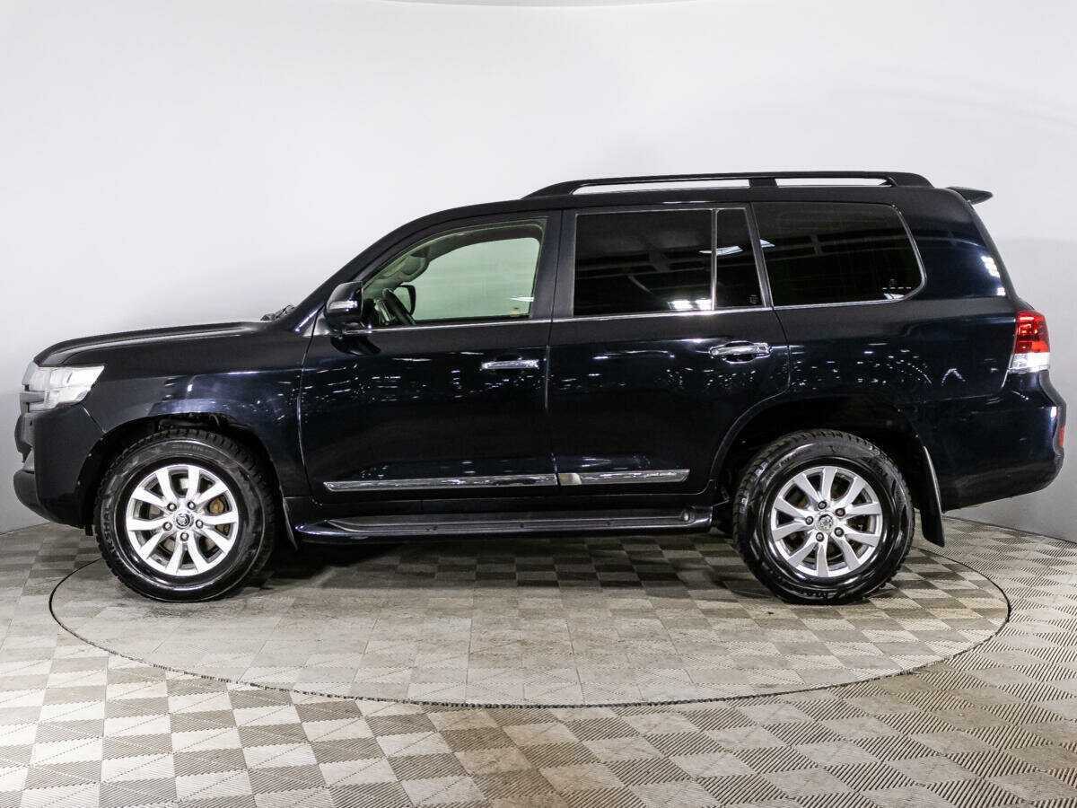 Toyota Land Cruiser с пробегом — 2018 год. Фото: #7