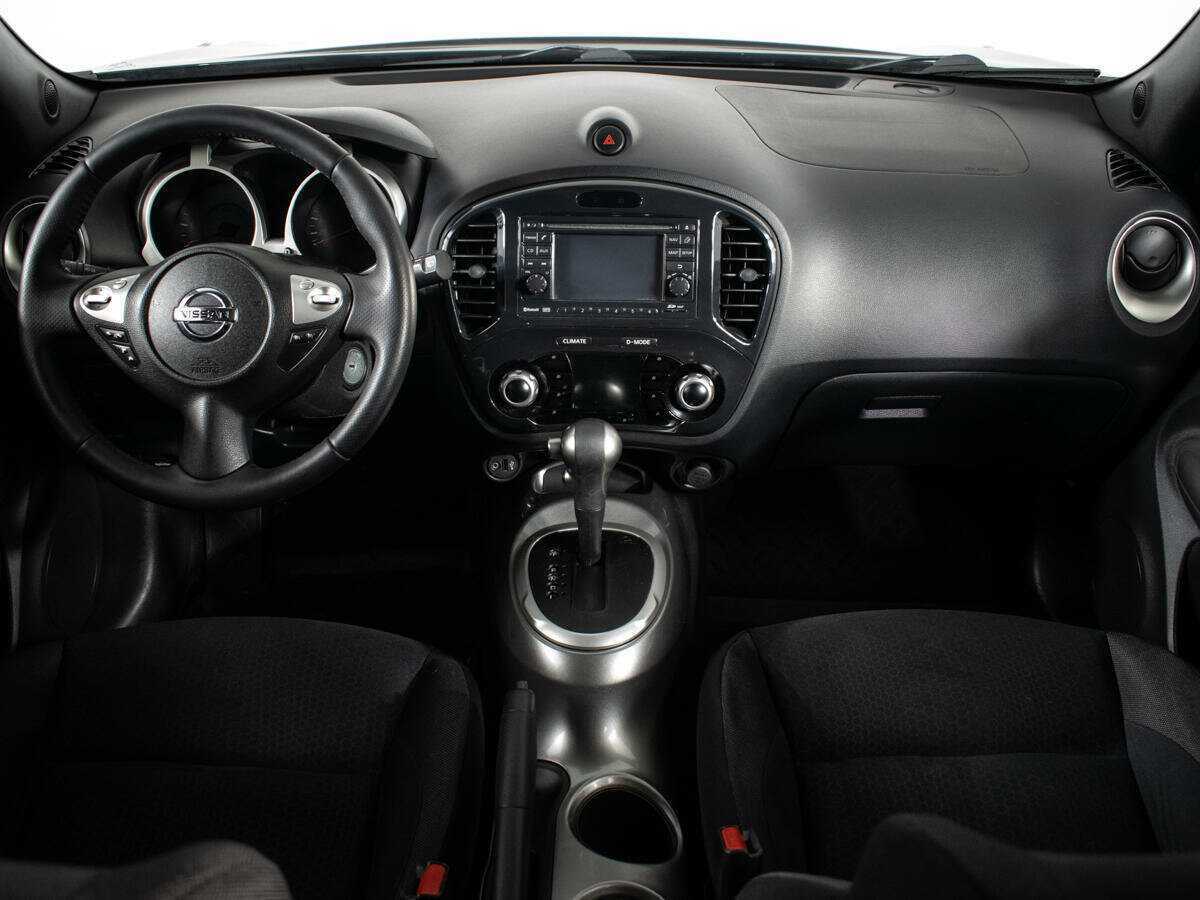 Nissan Juke с пробегом — 2012 год. Фото: #11