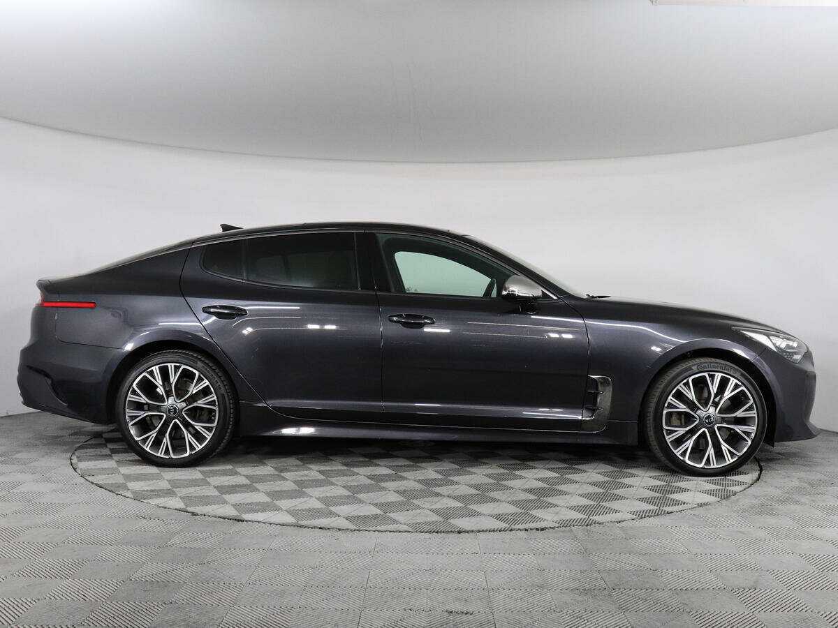 Kia Stinger с пробегом — 2018 год. Фото: #3