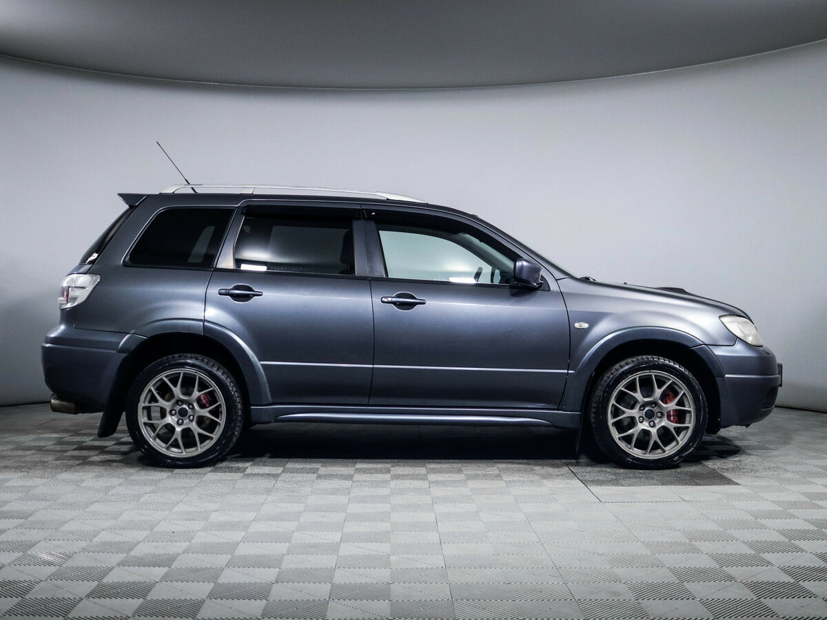 Mitsubishi Outlander с пробегом — 2007 год. Фото: #3