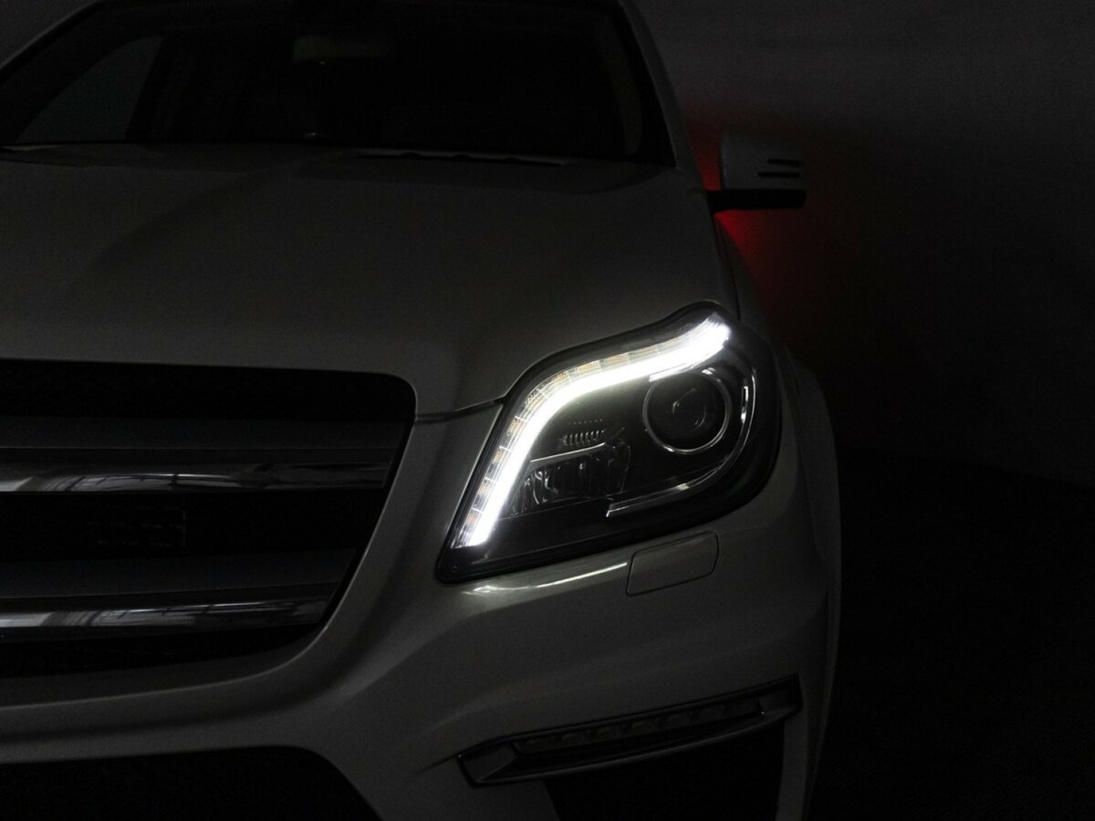 Mercedes-Benz GL-Класс с пробегом — 2015 год. Фото: #24