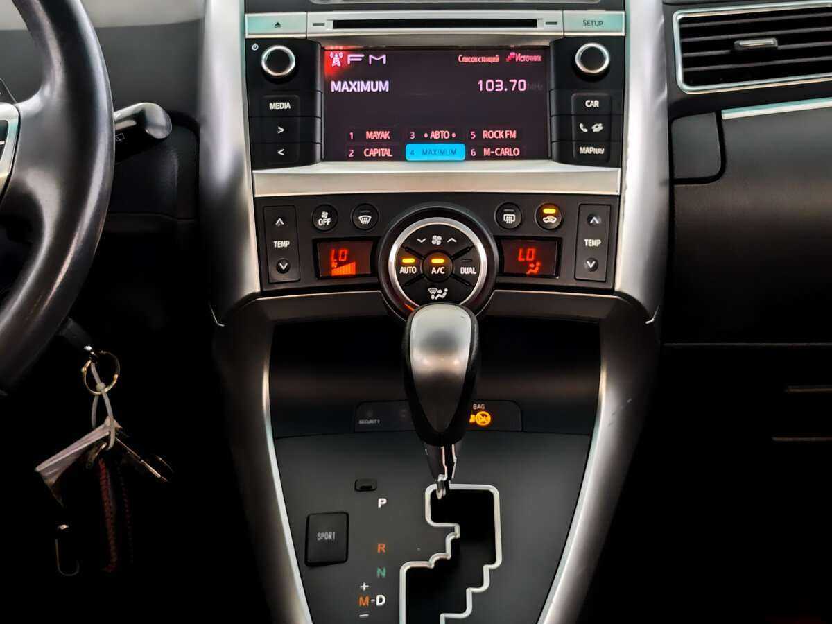 Toyota Verso с пробегом — 2013 год. Фото: #12