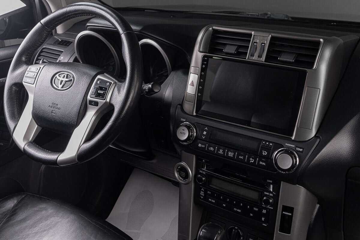 Toyota Land Cruiser Prado с пробегом — 2010 год. Фото: #19