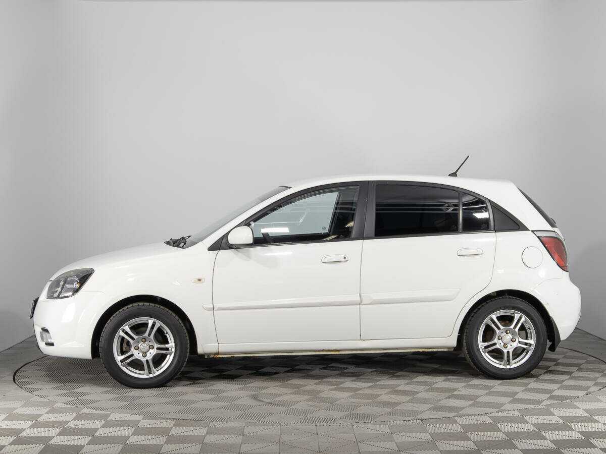 Kia Rio с пробегом — 2011 год. Фото: #7