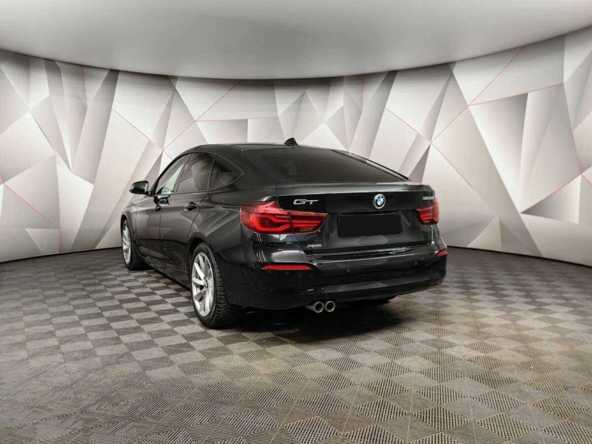 BMW 3 серии с пробегом — 2019 год. Фото: #3