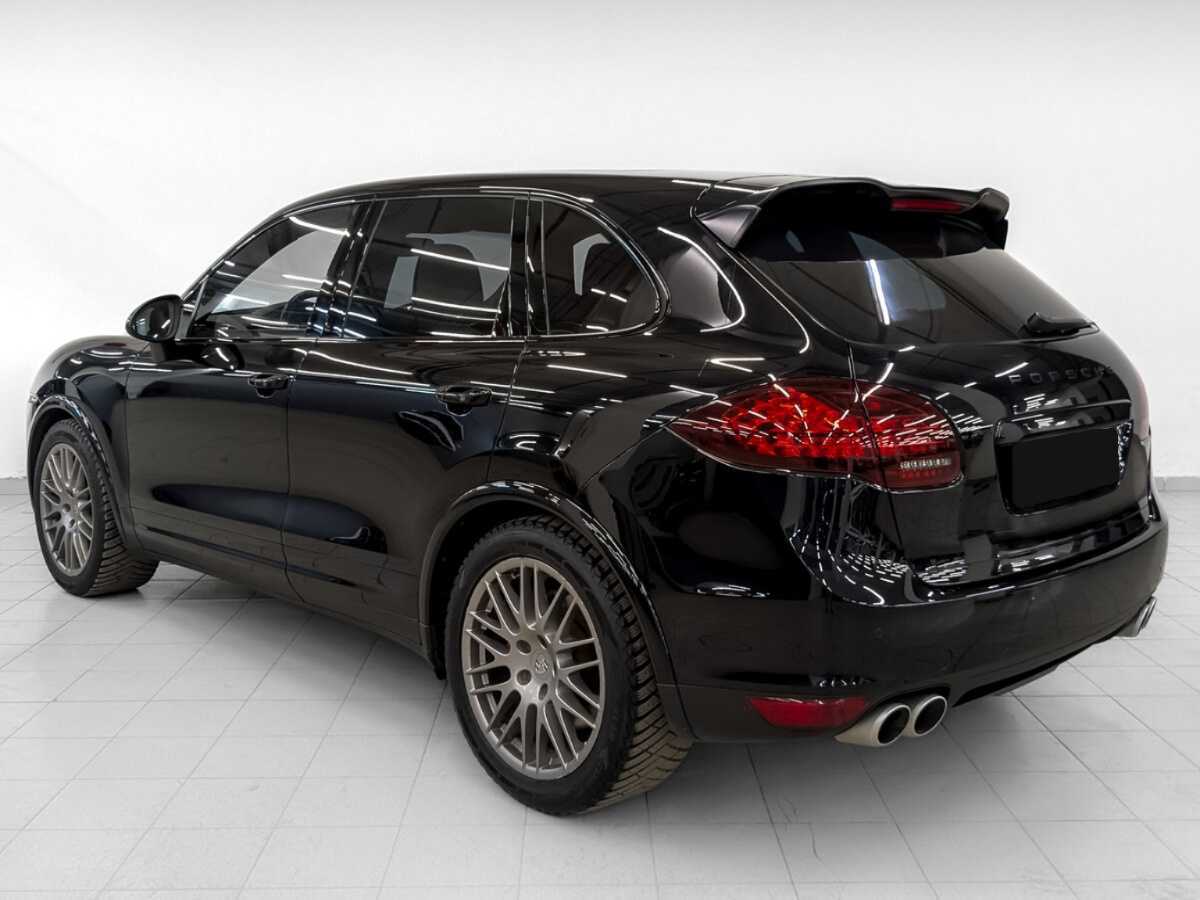 Porsche Cayenne с пробегом — 2012 год. Фото: #6