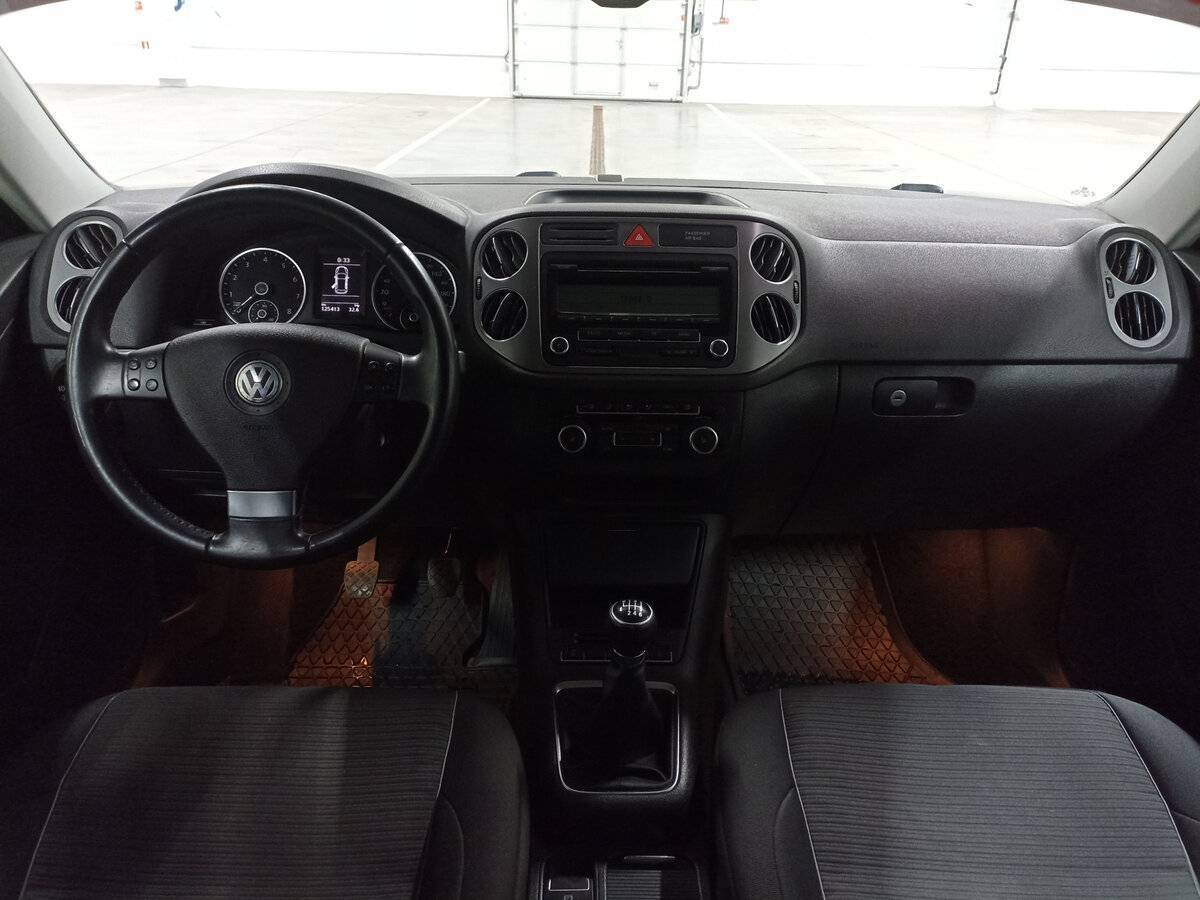 Volkswagen Tiguan с пробегом — 2010 год. Фото: #13