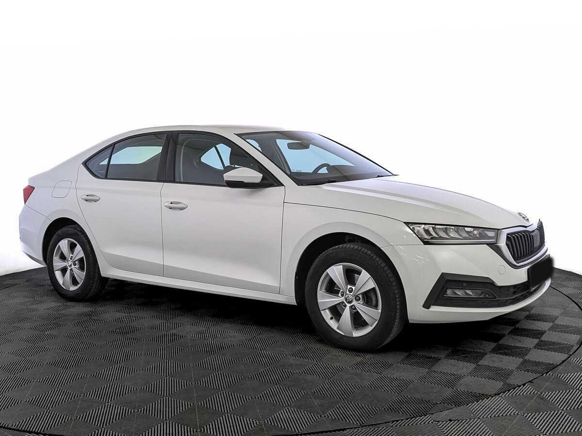 Skoda Octavia с пробегом — 2021 год. Фото: #2