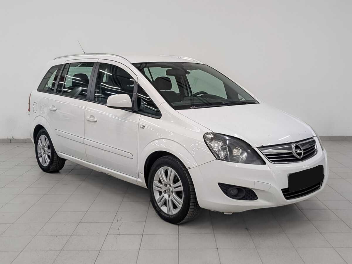 Opel Zafira с пробегом — 2013 год. Фото: #2