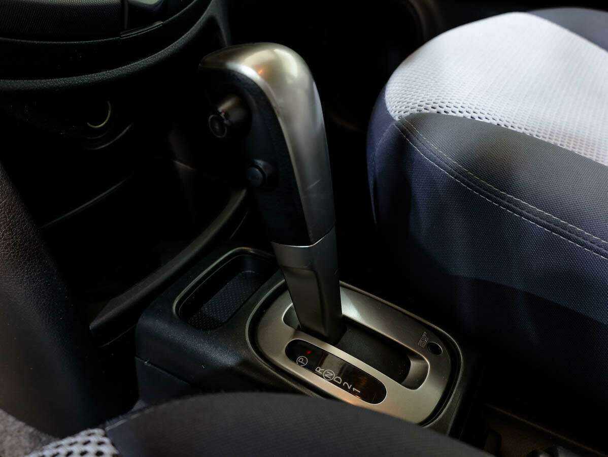 Nissan Note с пробегом — 2008 год. Фото: #17