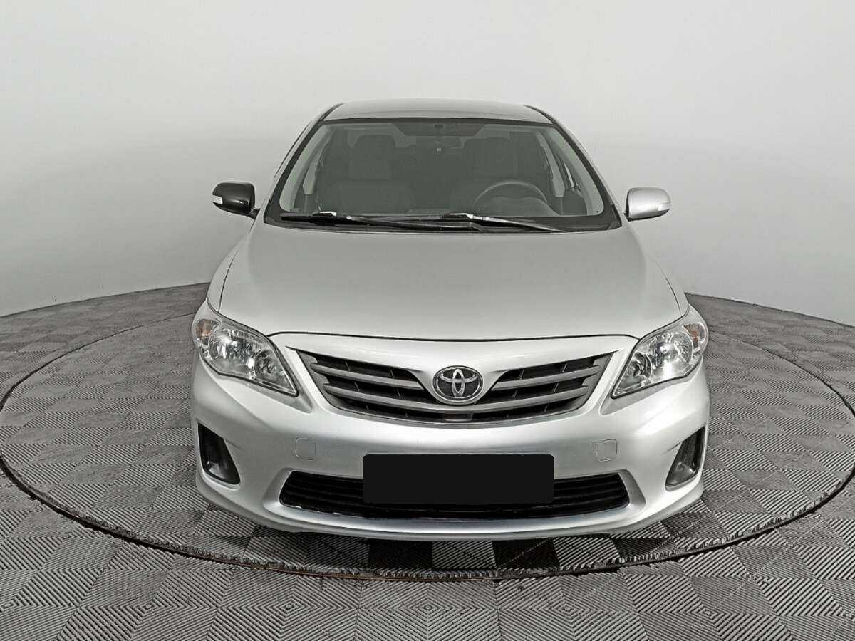 Toyota Corolla с пробегом — 2011 год. Фото: #1