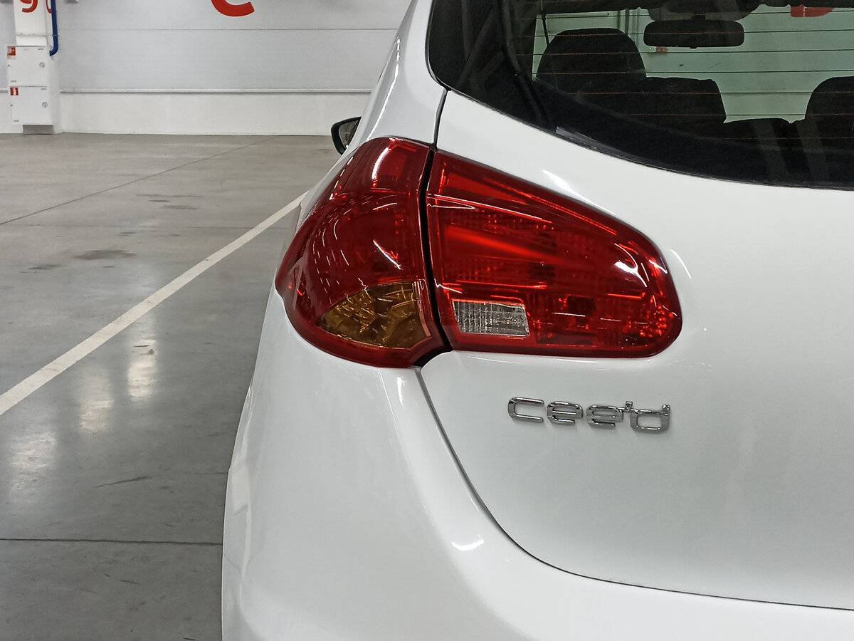 Kia Ceed с пробегом — 2015 год. Фото: #8