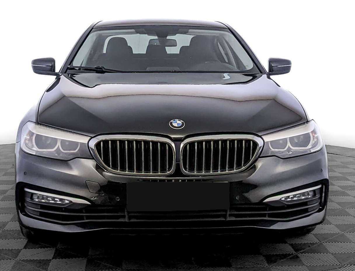 BMW 5 серии с пробегом — 2018 год. Фото: #1