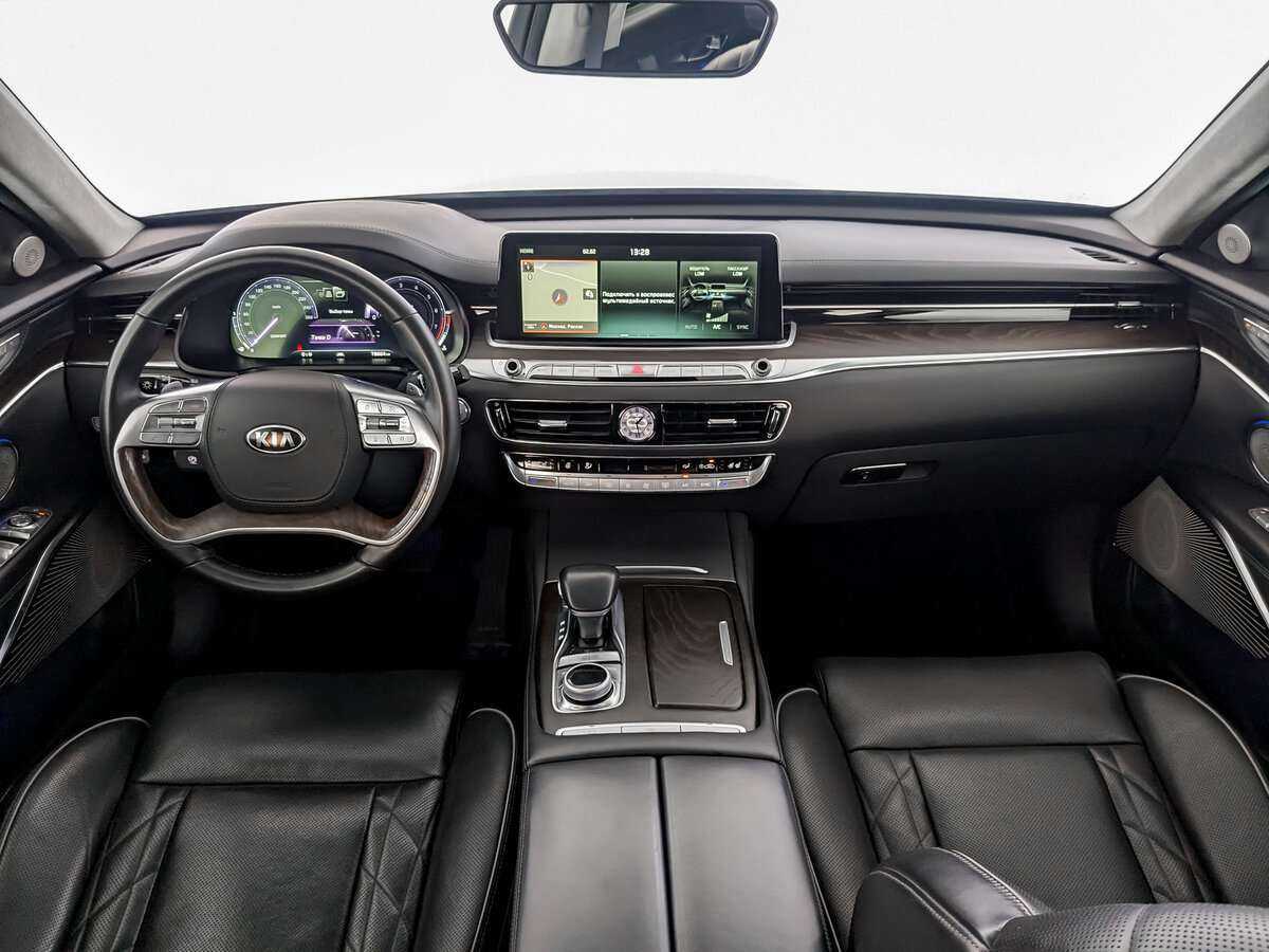 Kia K900 с пробегом — 2022 год. Фото: #11