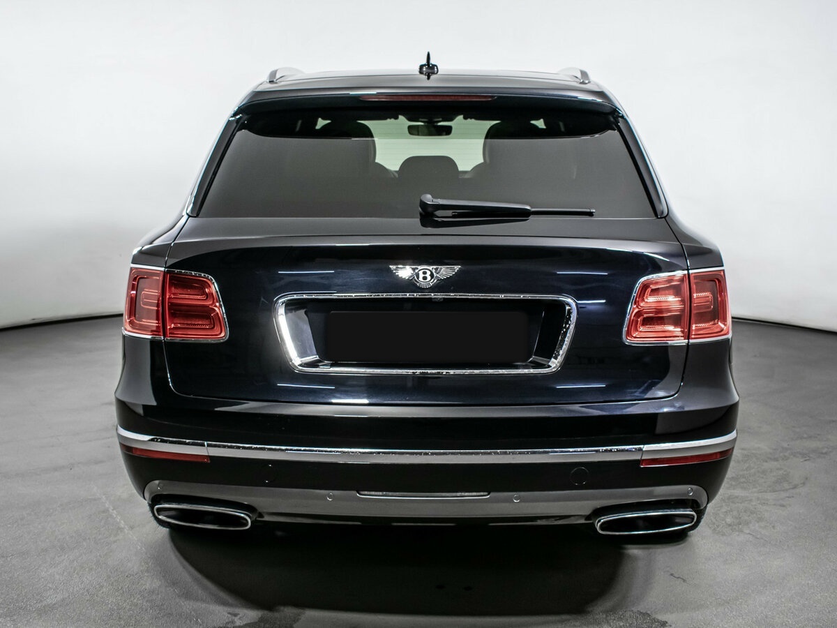 Bentley Bentayga с пробегом — 2016 год. Фото: #5