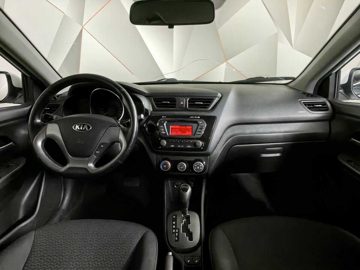 Kia Rio с пробегом — 2015 год. Фото: #8