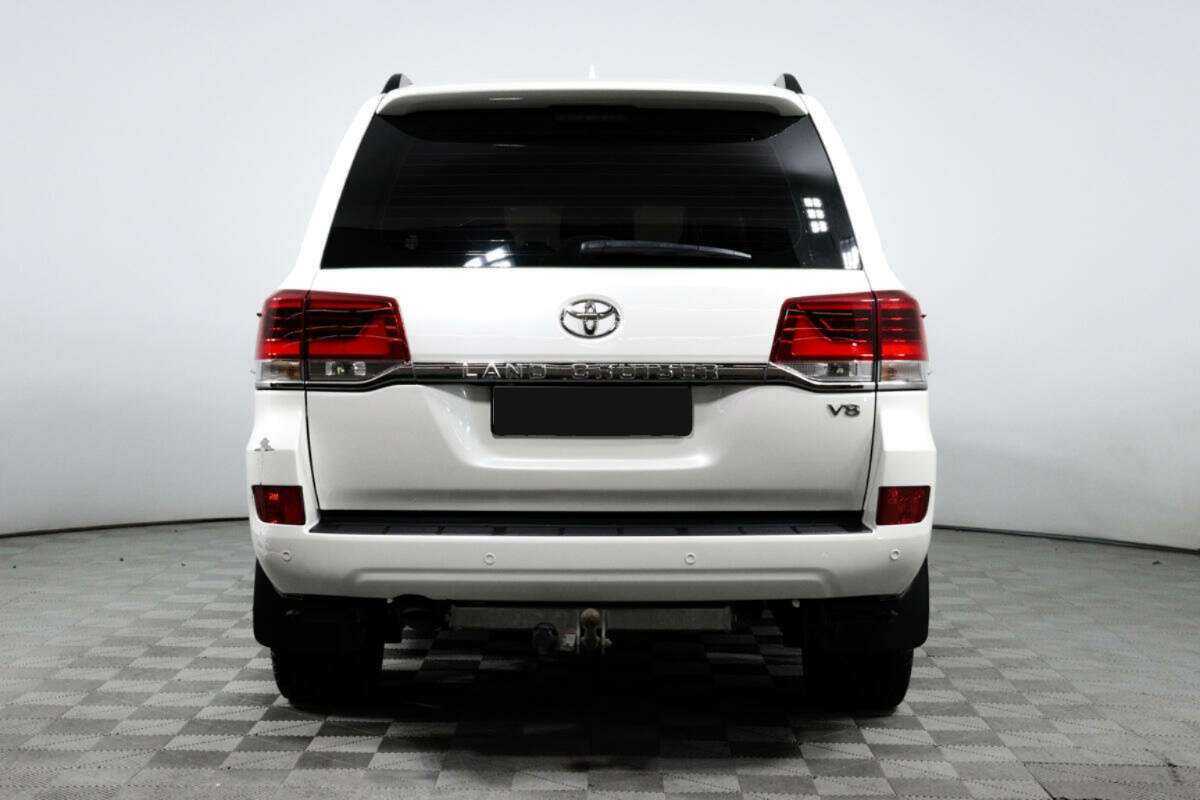 Toyota Land Cruiser с пробегом — 2015 год. Фото: #5