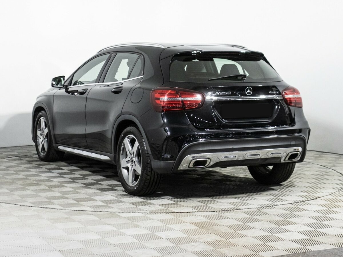 Mercedes-Benz GLA с пробегом — 2017 год. Фото: #6