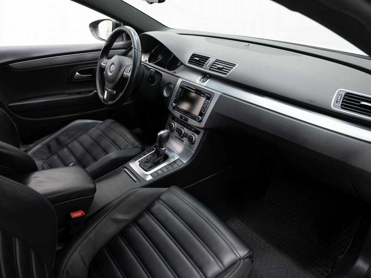 Volkswagen Passat CC с пробегом — 2013 год. Фото: #10