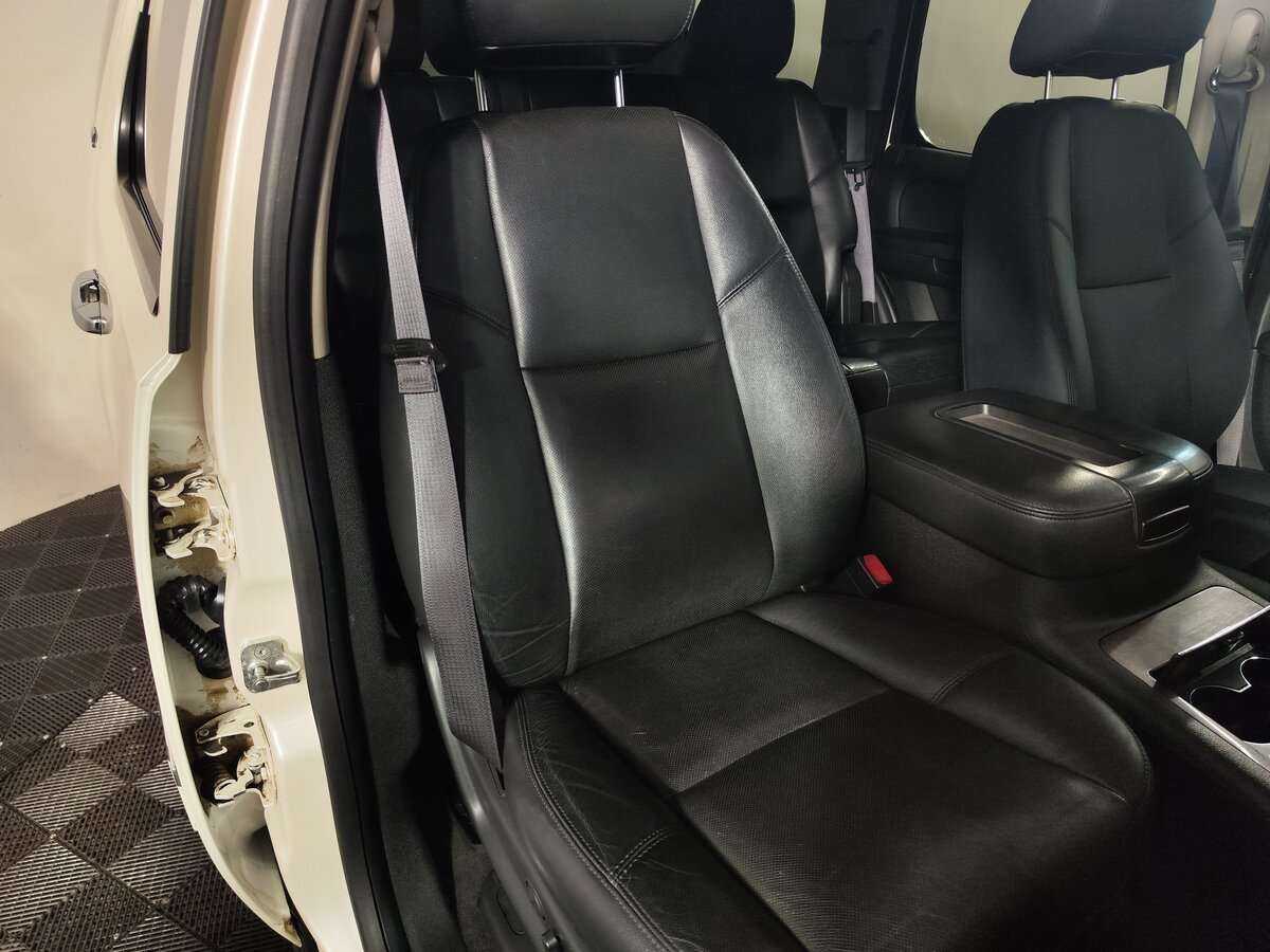 Chevrolet Tahoe с пробегом — 2012 год. Фото: #20